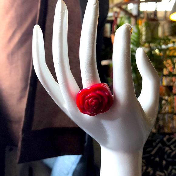 RED ROSE RING 🥀 💍 - Picture 1 of 3